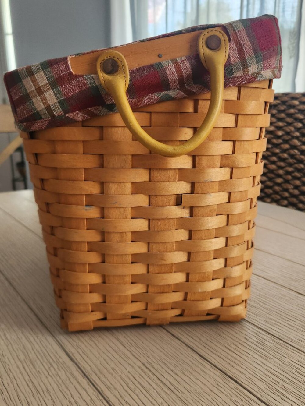 LONGABERGER- Newspaper Basket - Picture 4 of 16
